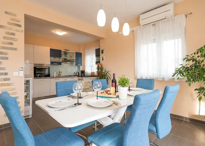 דירה Maja With Private Pool *