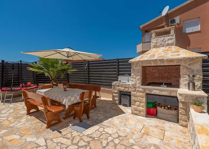 דירה Maja With Private Pool