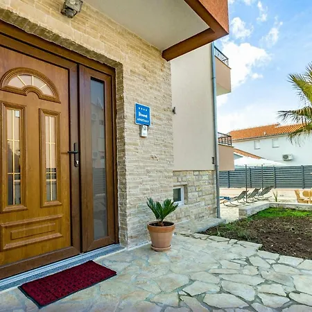Maja With Private Pool Apartamento *
