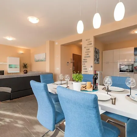 Apartman Maja With Private Pool *