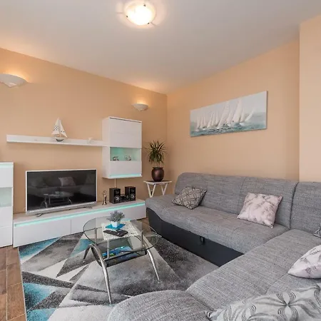 Apartman Maja With Private Pool