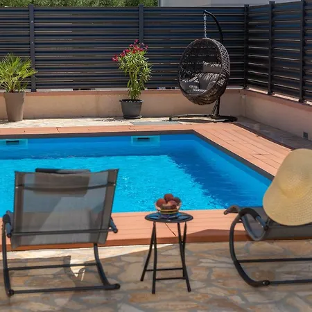 Apartman Maja With Private Pool Sveti Petar (Zadar)