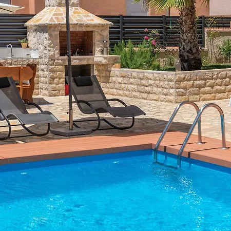 דירה Maja With Private Pool סבטי פטר