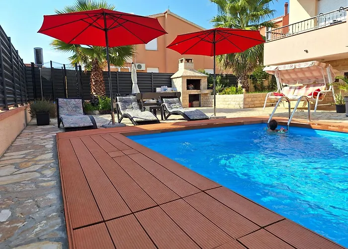 Maja With Private Pool Sveti Petar (Zadar)