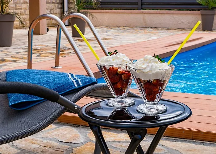 Apartment Maja With Private Pool