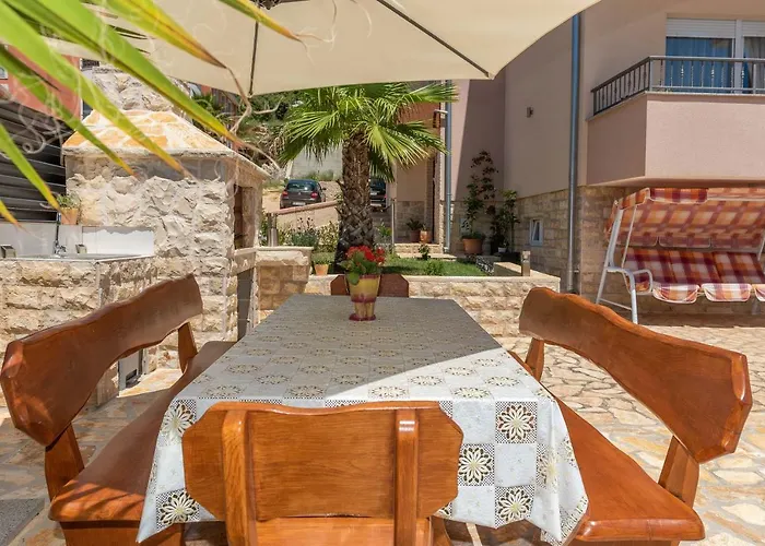 Maja With Private Pool Apartment Sveti Petar (Zadar)